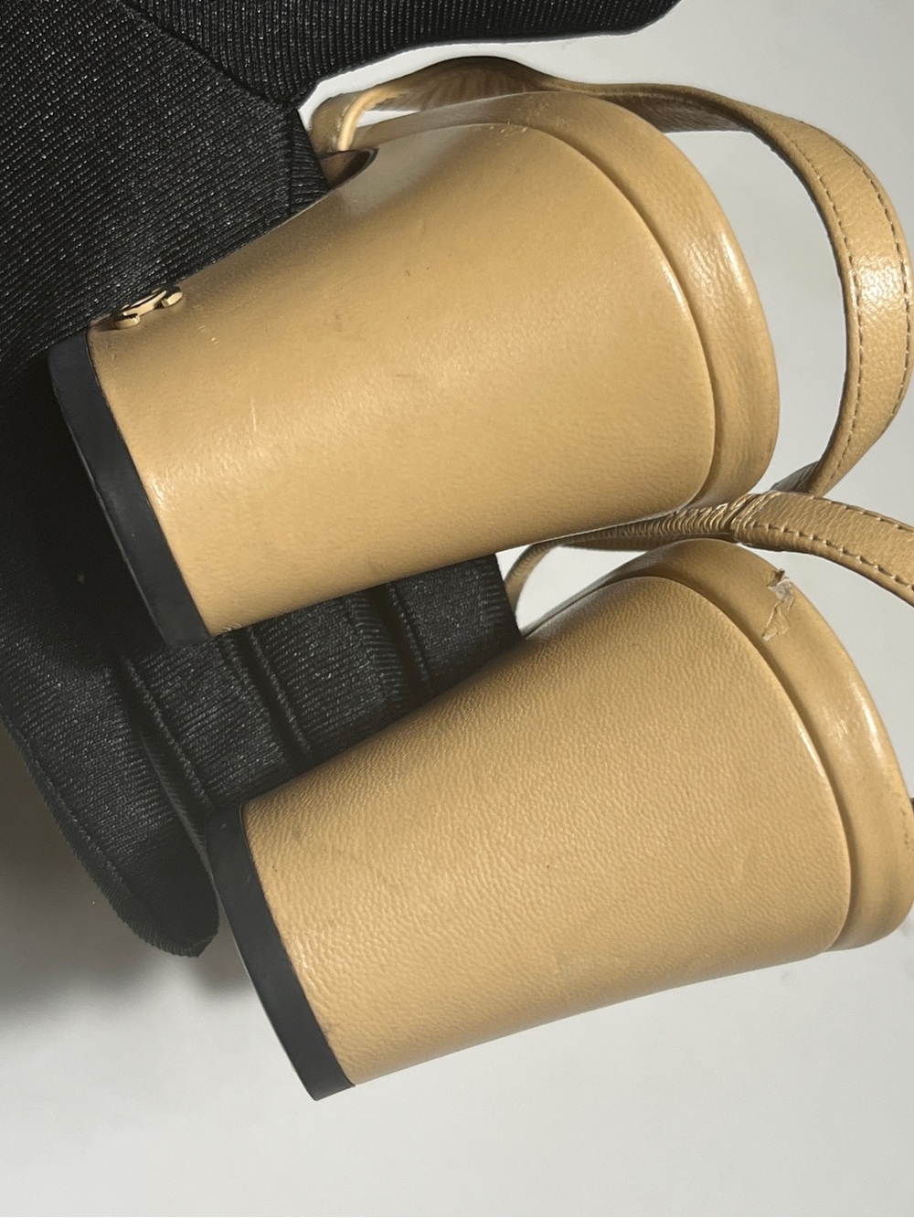 CHANEL Beige and Black Two-Tone Slingback Mules - Picture 3 of 14